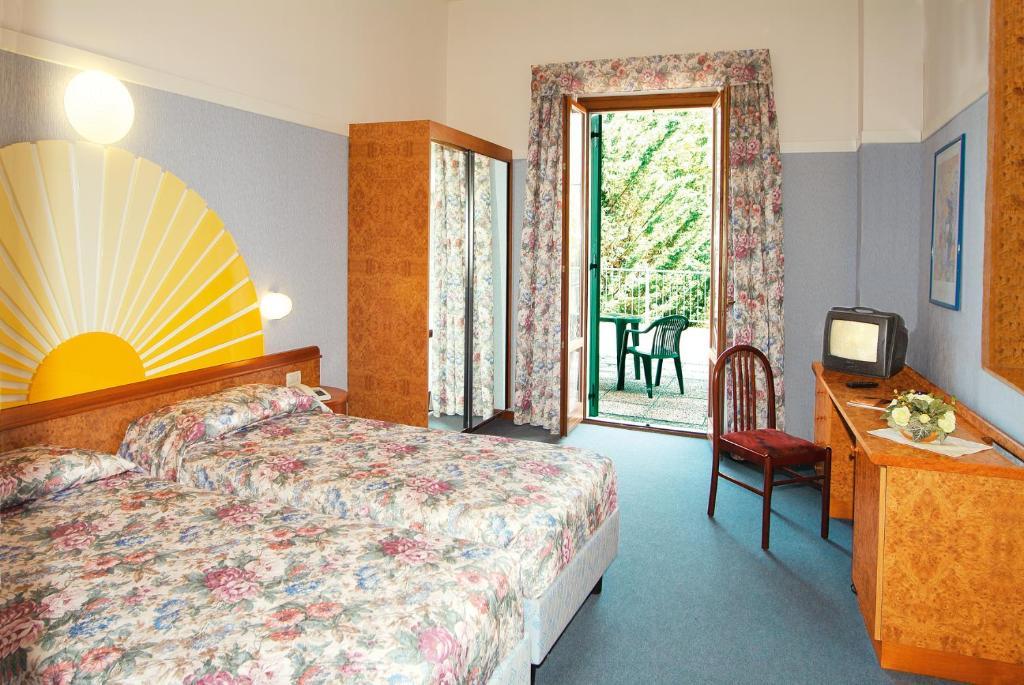 Park Hotel Jolanda San Zeno di Montagna Ngoại thất bức ảnh